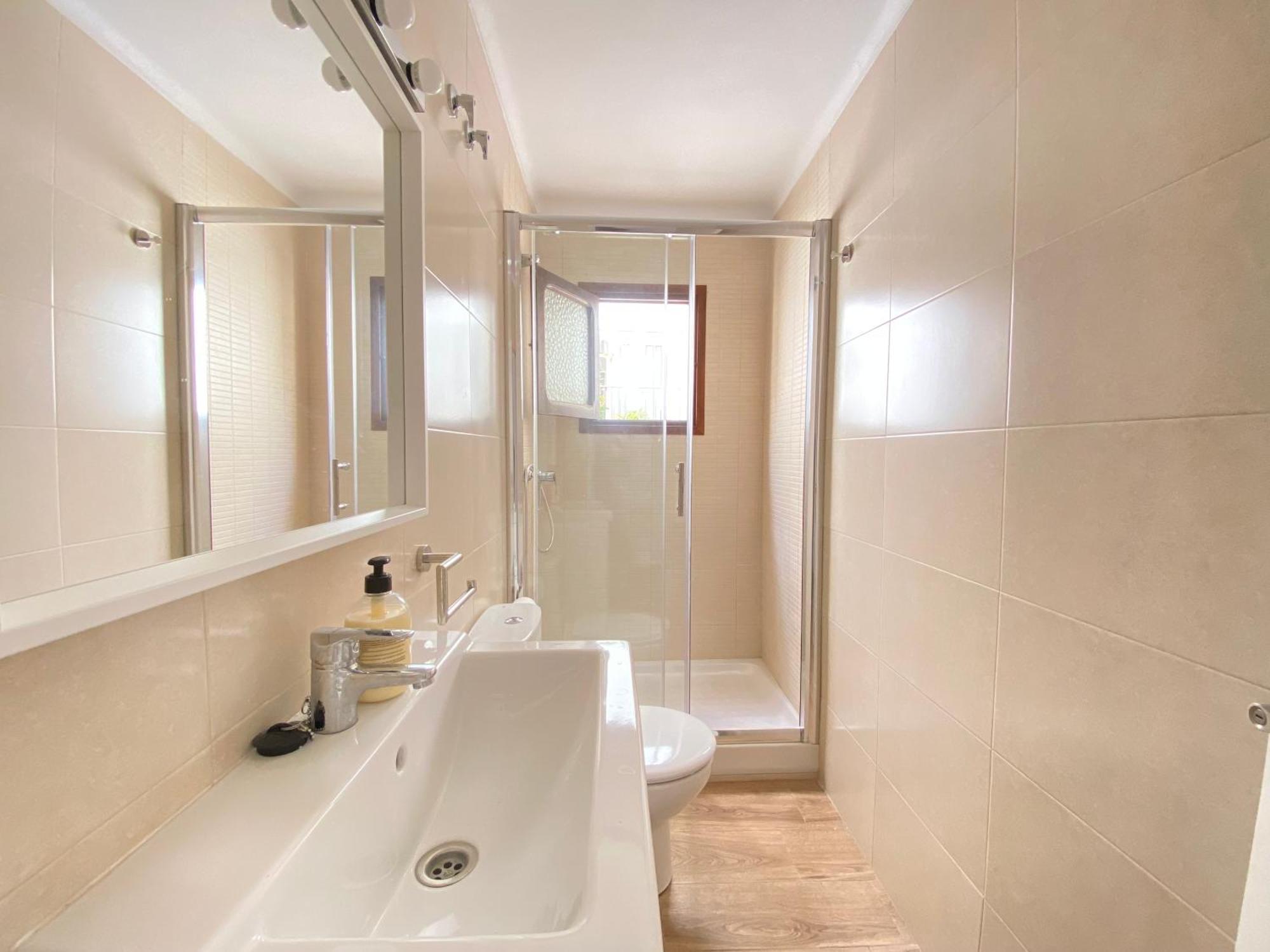 Casa Miguel - 3 Beautiful Apartments Availabe Sayalonga 객실 사진