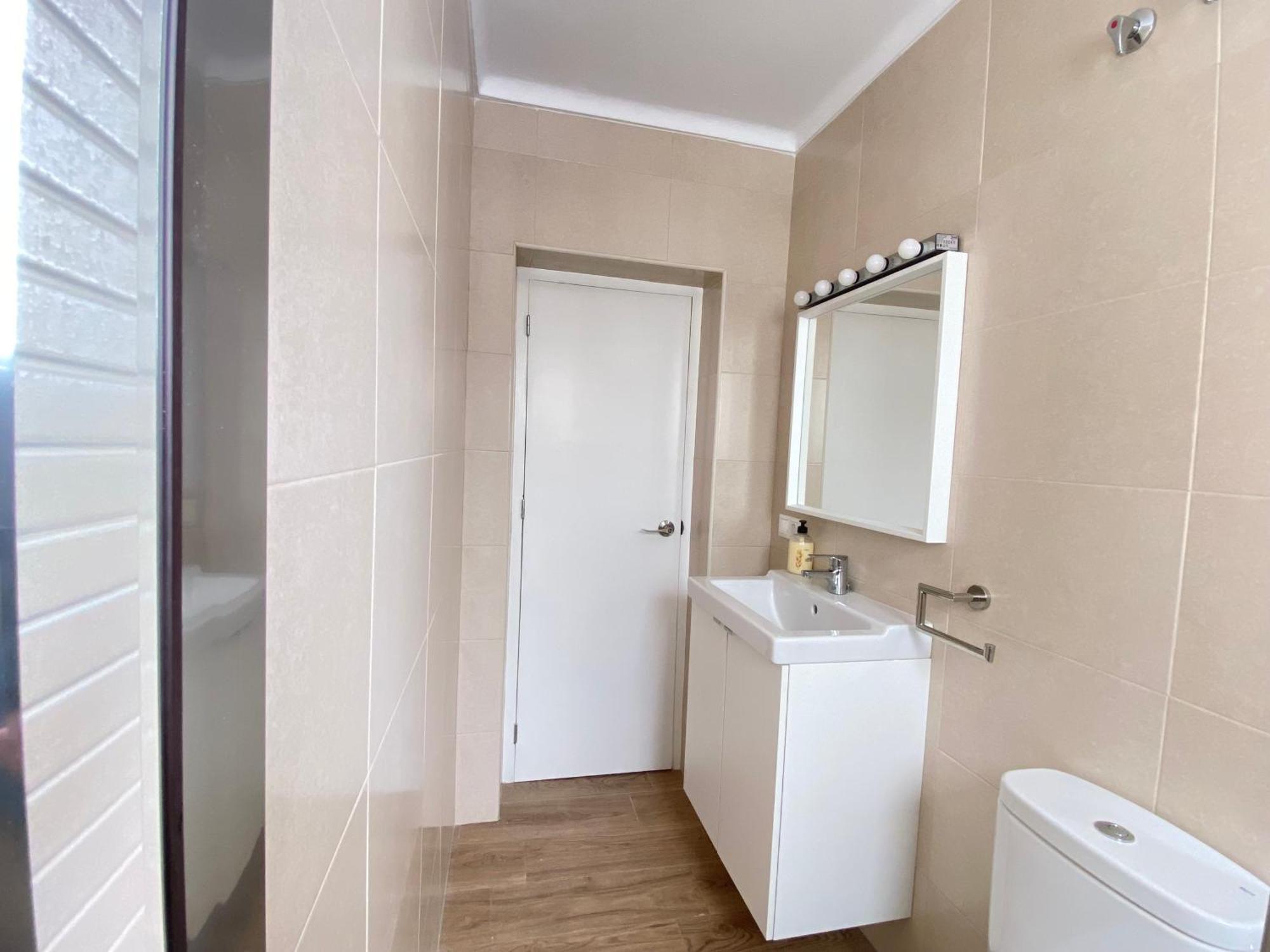 Casa Miguel - 3 Beautiful Apartments Availabe Sayalonga 객실 사진