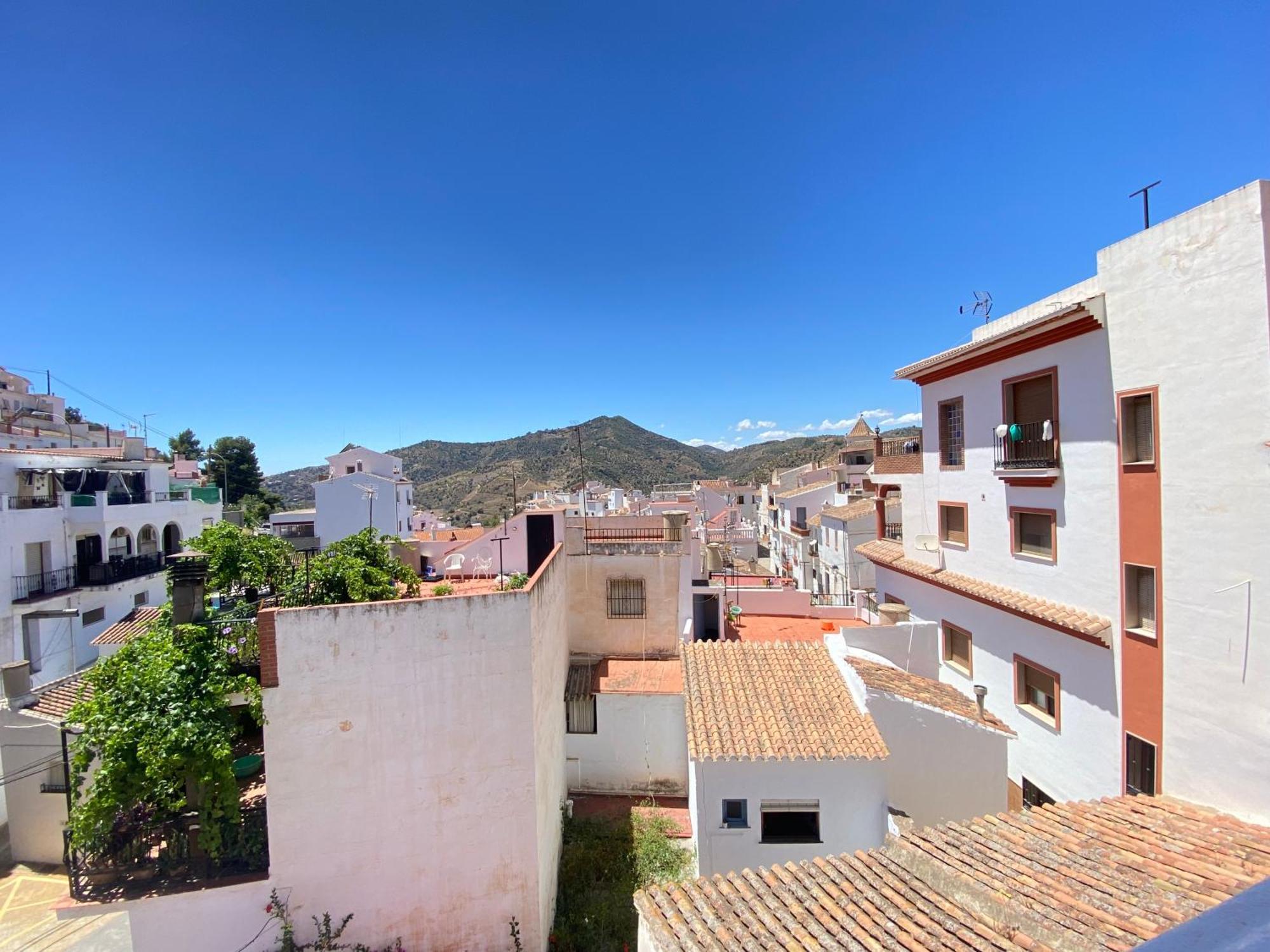 Casa Miguel - 3 Beautiful Apartments Availabe Sayalonga 외부 사진