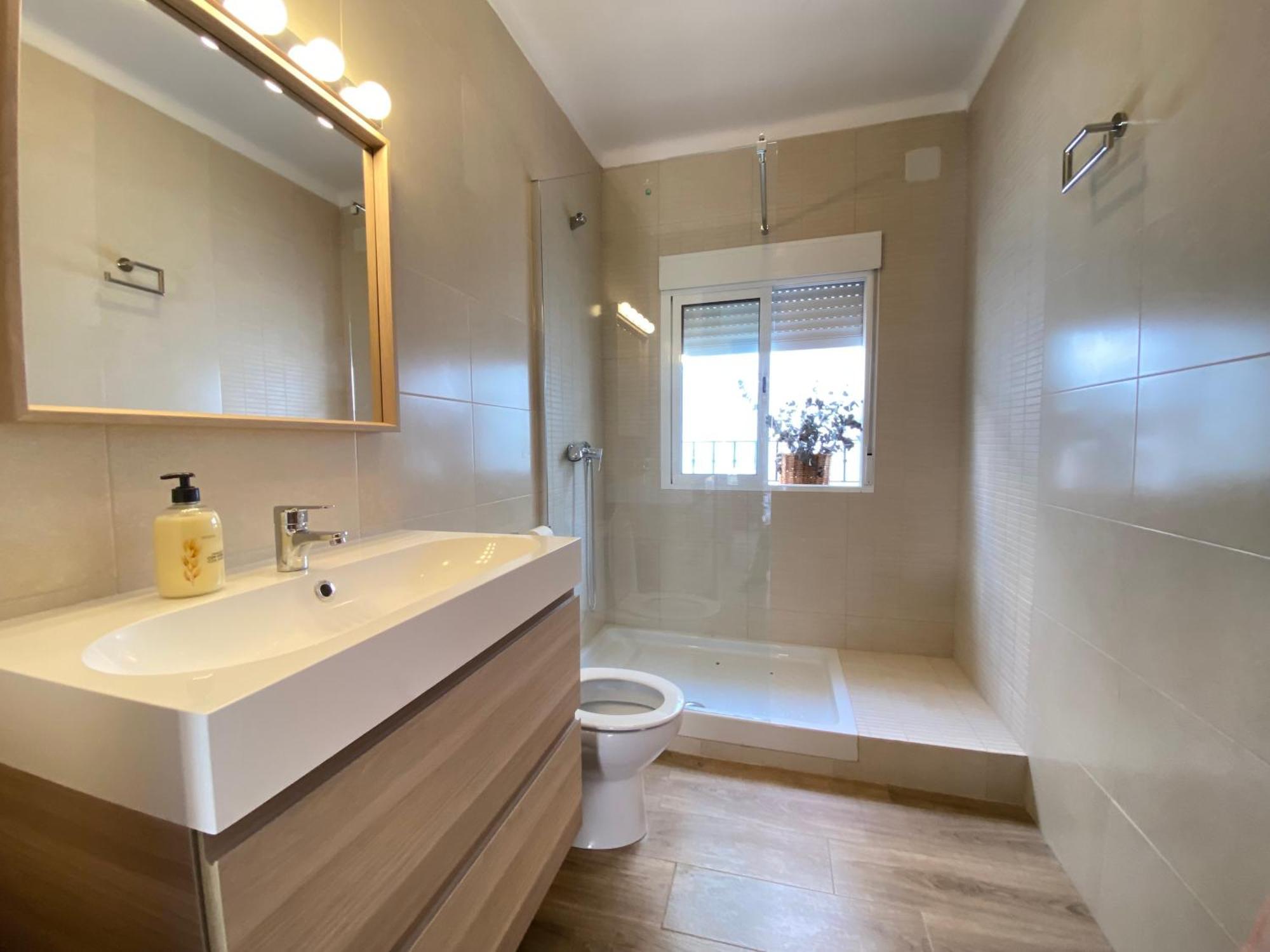 Casa Miguel - 3 Beautiful Apartments Availabe Sayalonga 객실 사진